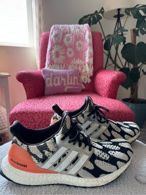 Marimekko x Adidas Ultra Boost Black White with Orange Heel Accent, Size 8.5